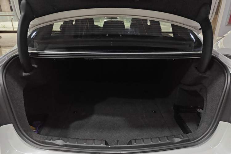 Used BMW 3 Series 2017 320Li Fashion Model
