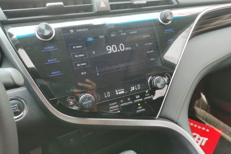 Used Toyota Camry 2019 2.5G Luxury Edition China V Standard Audio And AC Panel