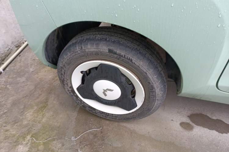 Used Wuling Hongguang MINIEV 2021 Macaron Premium Model – Lithium-NMC
