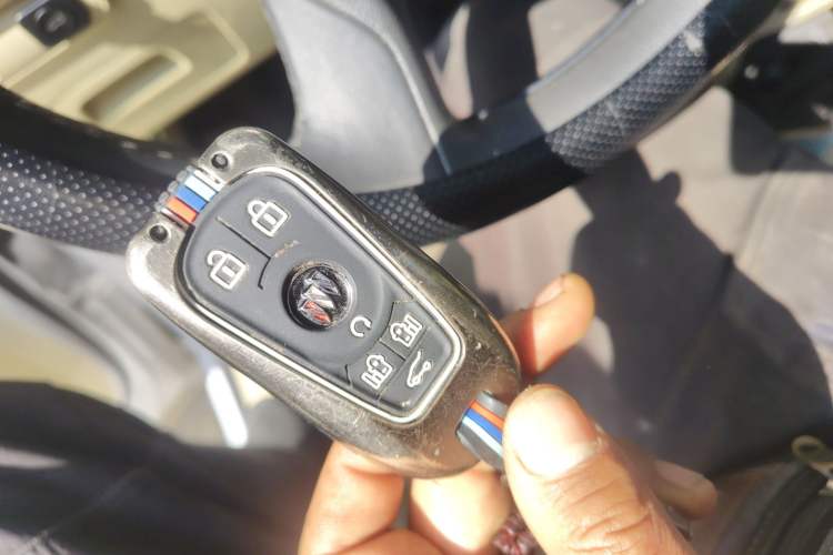 Used Buick GL8 2022 ES Landtrek 653T Luxury Edition Vehicle Key