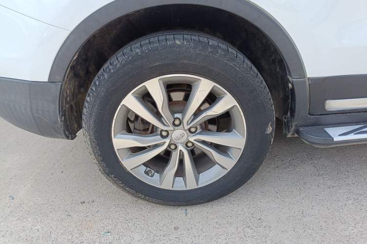 Used Geely Auto Emgrand X7 Sport 2016 1.8TD Automatic Smart Connectivity Version Exterior 5