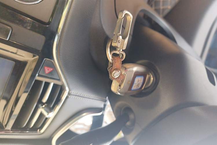 Used Roewe RX5 2016 20T Two-Wheel Drive Manual Flagship Edition
