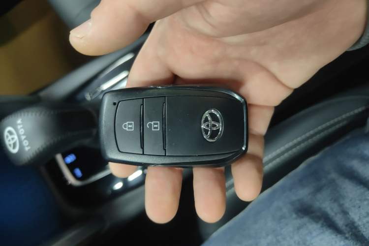 Used Toyota FRONTLANDER 2022 2.0L CVT Luxury Edition