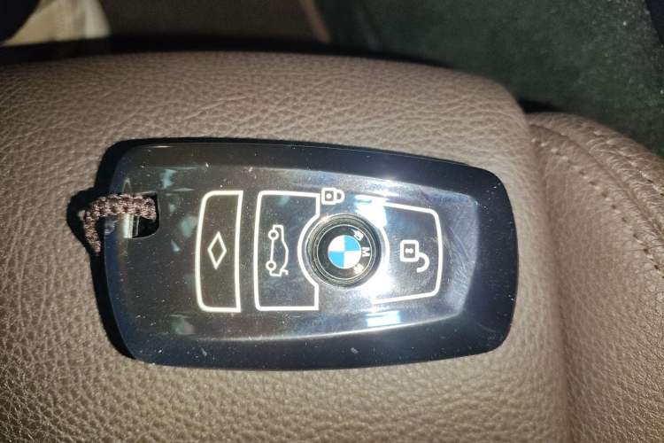 Used BMW 3 Series 2018 320Li Fashion Model
