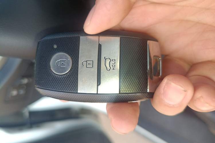 Used Kia Sportage R 2015 2.0L Automatic Two-Wheel Drive GLS Vehicle Key