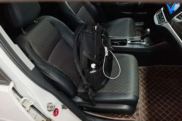 Used Honda Jade 2017 1.8L automatic Comfort version 5 seats
