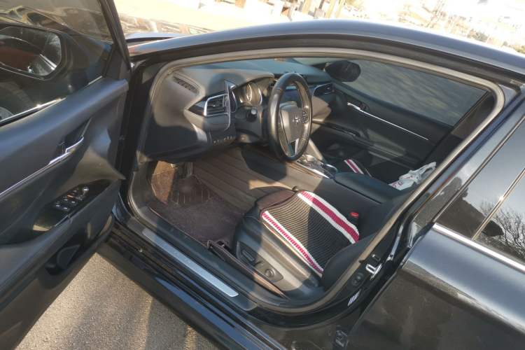 Used Toyota Camry 2019 2.0G Luxury Edition China VI Standard