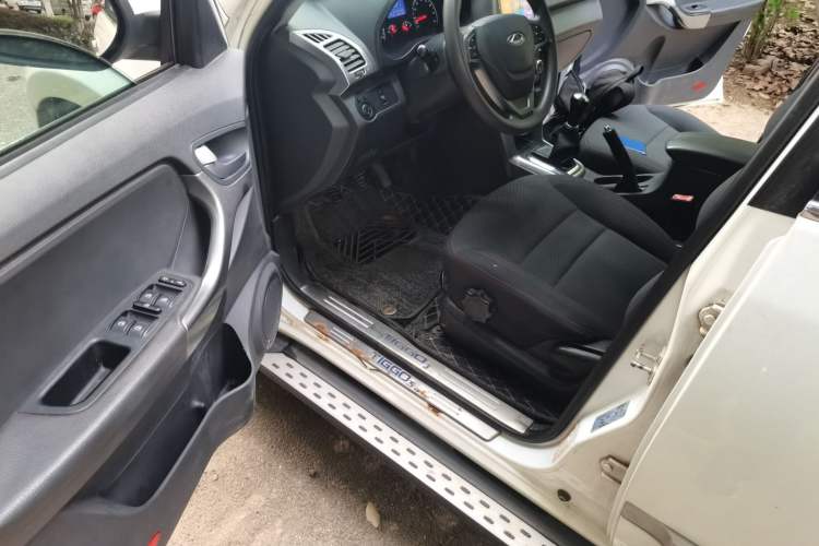 Used Chery Tiggo 3 2014 1.6L Manual Zhishang Edition
