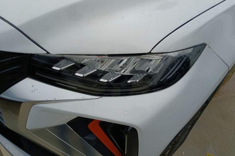 Used Geely Auto Emgrand X7 Sport 2022 Boyue X 1.8TD DCT Smart Model Left Front Headlight