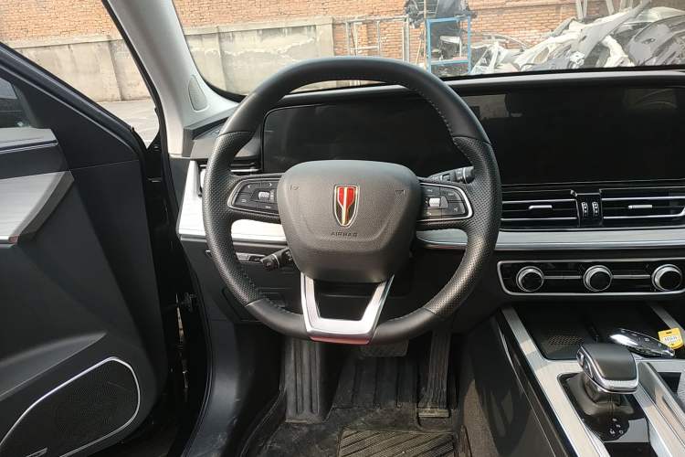 Used Hongqi HS5 2025 2.0T All-Wheel-Drive Flagship Pro Edition Steering Wheel