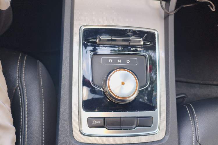 Used Roewe i6 New Energy 2017 45T Hybrid Connect & Smart Enjoyment Edition
