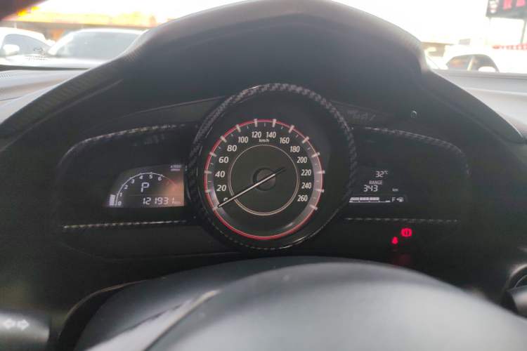 Used Mazda 3 Axela 2016 Sedan 2.0L Automatic Sport Model