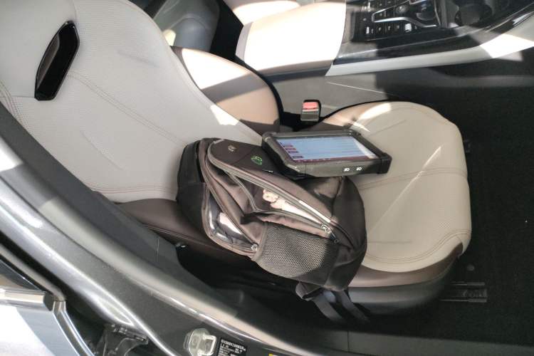 Used BYD Qin PLUS 2024 HONOR Edition DM-i 55KM Leading Model
