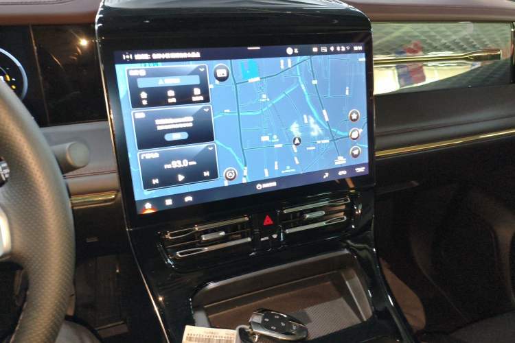 Used GAC Trumpchi M8 2024 Master Series 400T Ultimate Edition Audio And AC Panel