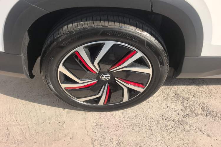 Used Volkswagen Tharu 2024 300TSI Two-Wheel-Drive Moon Luxury Edition Right Rear Wheel Hub