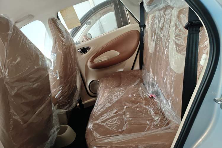 Used Wuling Bingo 2025 333 km Lingxi Connected Version Left Rear Seat