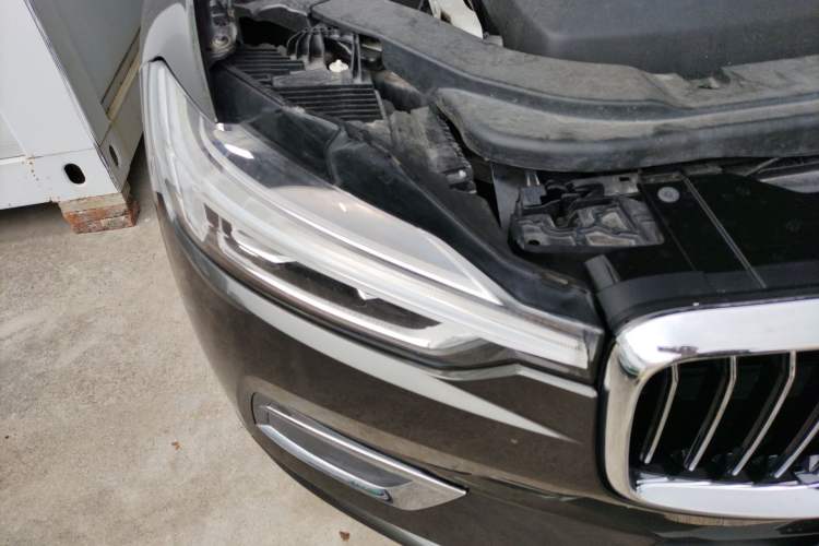 Used Volvo XC60 2021 T5 4x4 Smart Luxury Edition Right Front Headlight