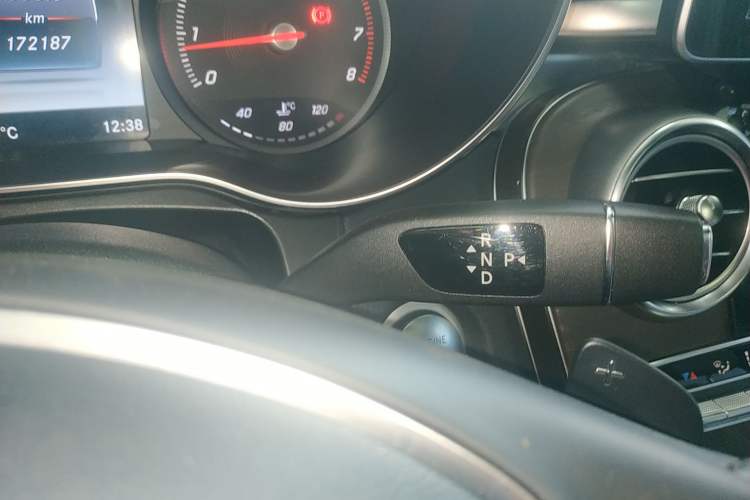 Used Mercedes-Benz GLC 2016 GLC 300 4MATIC Dynamic Model