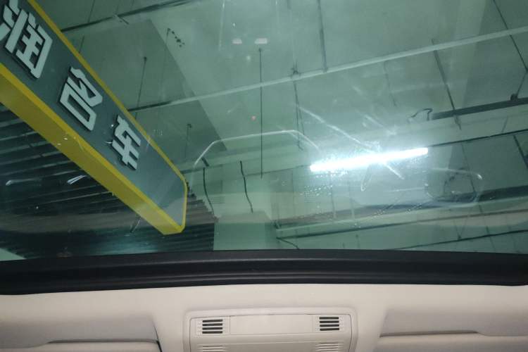 Used Volkswagen T-ROC 2022 280TSI DSG Two-Wheel Drive Elite PLUS
