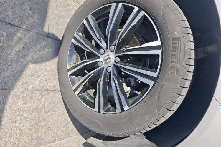 Used Volvo XC60 2022 B5 4x4 Smart Luxury Edition