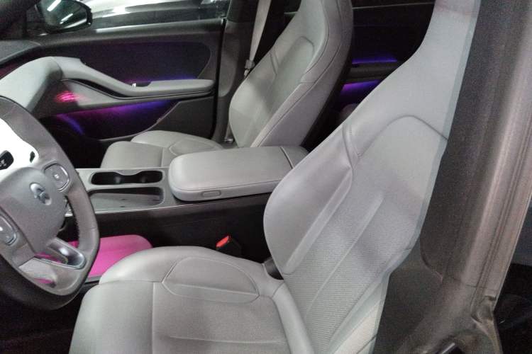 Used Nio ET5T 2023 75 kWh Touring Left Front Seat