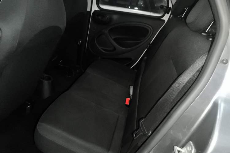 Used smart forfour 2016 1.0L 52 kW Dynamic Edition