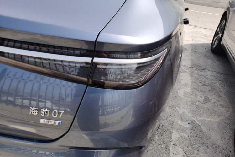 Used BYD Seal 07 DM-i 2025 Intelligent Driving Version DM-i 1.5L 125 km Prestige Edition Right Rear Taillight