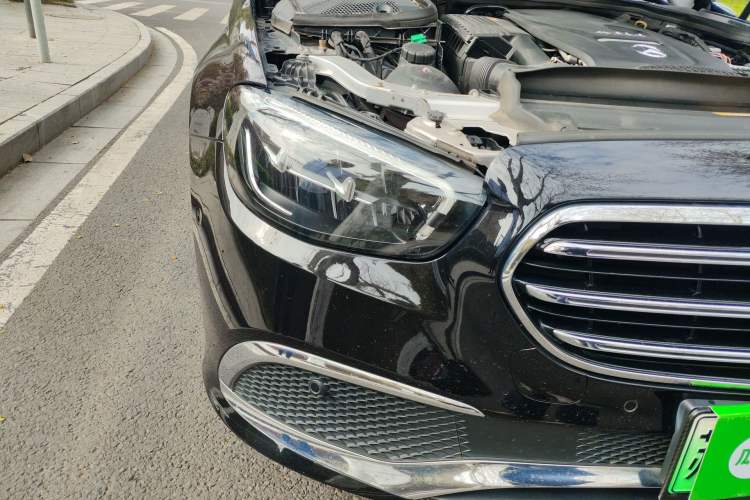 Used Mercedes-Benz E-Class New Energy 2021 E 350 e L Plug-in Hybrid Sedan Right Front Headlight