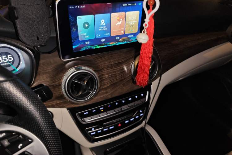 Used BAIC Beijing EU5 2018 R500 Smart Wind Edition