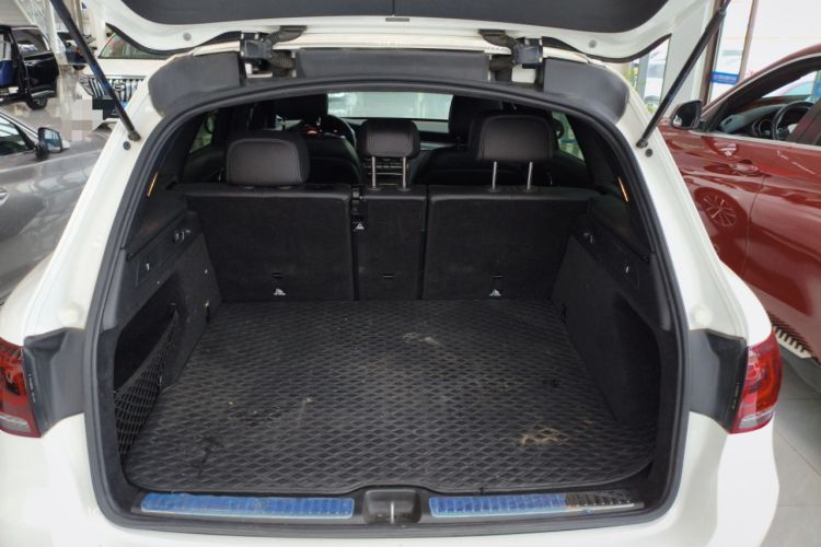 Used Mercedes-Benz GLC 2020 Facelift GLC 300 L 4MATIC Dynamic Edition
