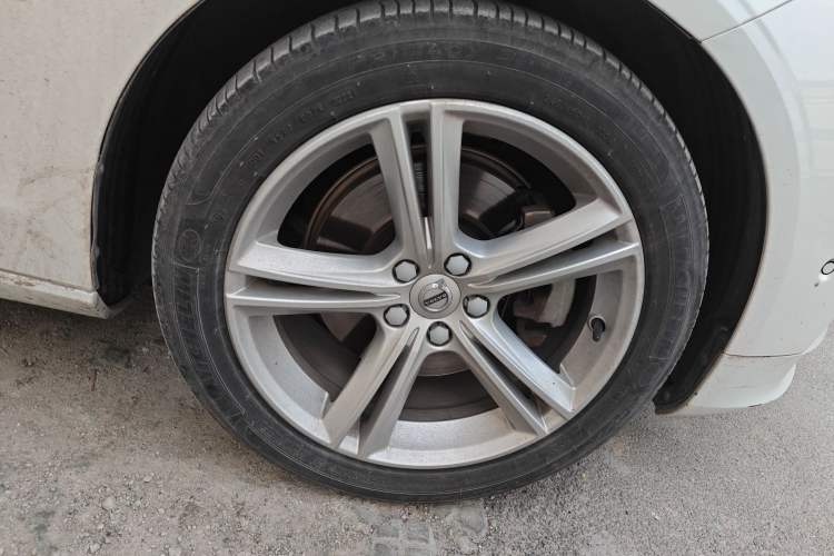 Used Volvo S90 2018 T4 Zhiyuan Edition