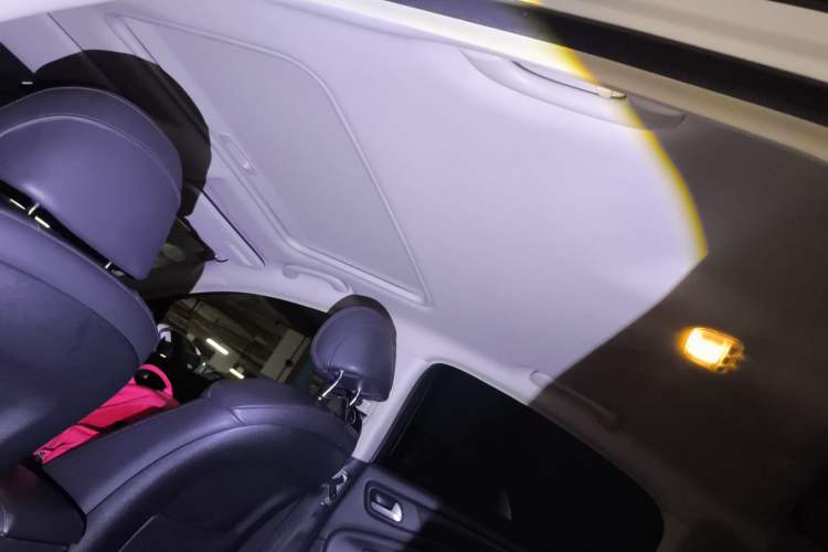 Used Citroen C5 2014 1.6T Automatic Luxury Model Headliner