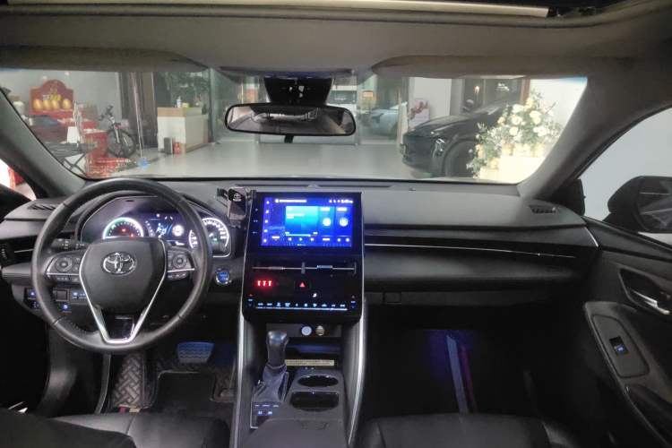 Used Toyota Avalon 2022 Dual-Engine 2.5L Luxury Edition