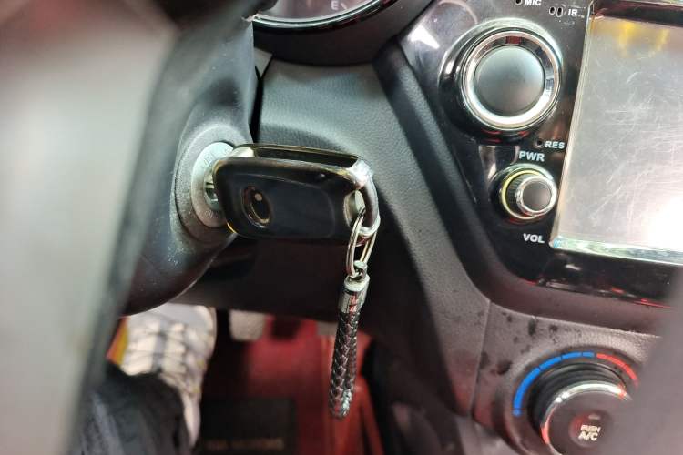 Used Kia K2 2011 Sedan 1.4L Manual Transmission GL
