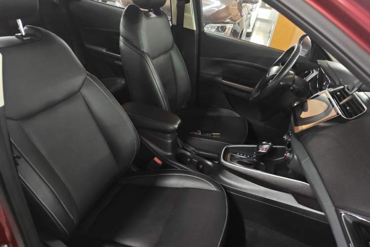 Used Ford Escort 2015 1.5L Automatic Fashion Model