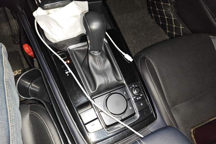 Used Mazda CX-30 2020 2.0L Automatic Joyful Model Gear Lever