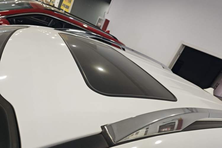 Used Kia Sportage R 2015 2.0L Automatic Two-Wheel Drive GLS Roof