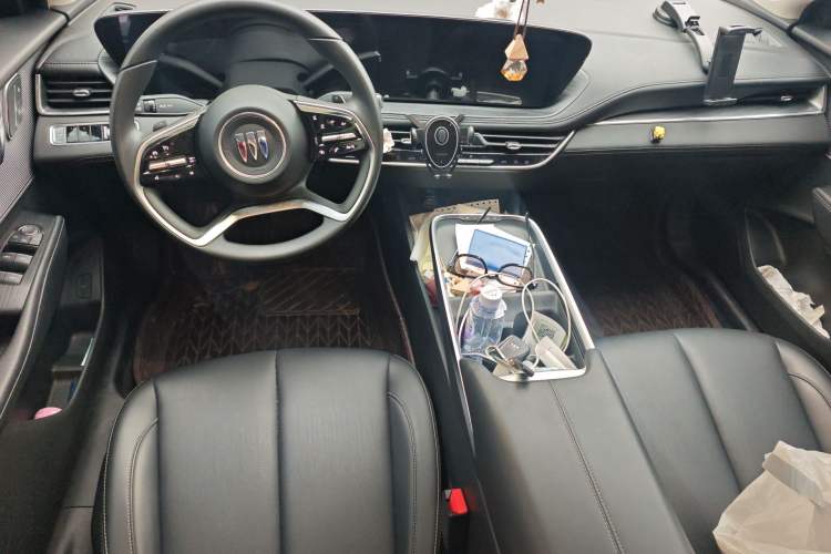 Used Buick LaCrosse 2023 Restyled 25T Cross-Country Edition