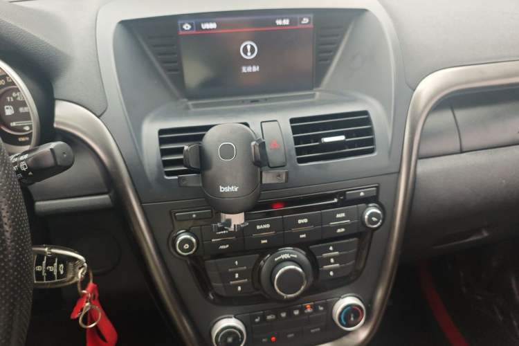 Used Bestune X80 2016 2.0L automatic Comfort trim level