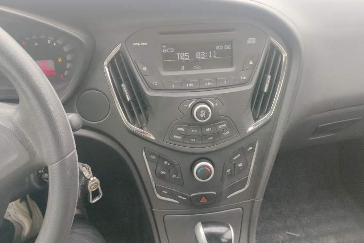 Used GAC Trumpchi GA3S Vision 2014 1.6L Automatic Elite ESP Version
