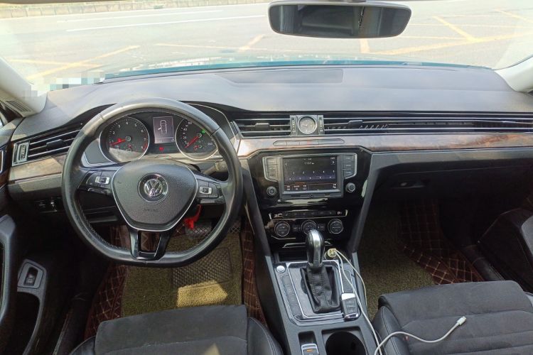 Used Volkswagen Magotan 2017 330TSI DSG Luxury Model