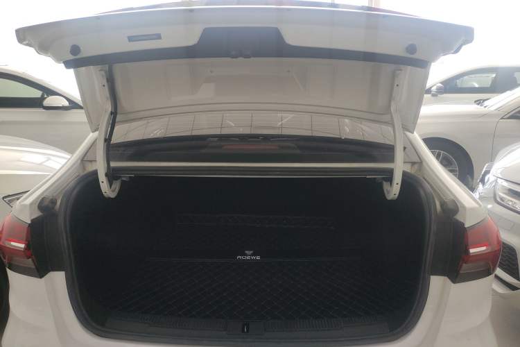 Used Roewe i5 2021 Revised Version 1.5L CVT Diamond Edition