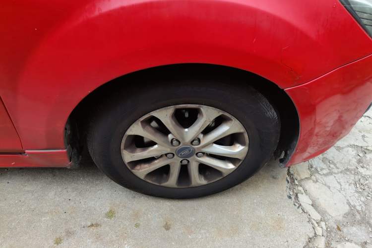 Used Ford Focus 2011 Hatchback 1.8L Automatic Fashion Edition
