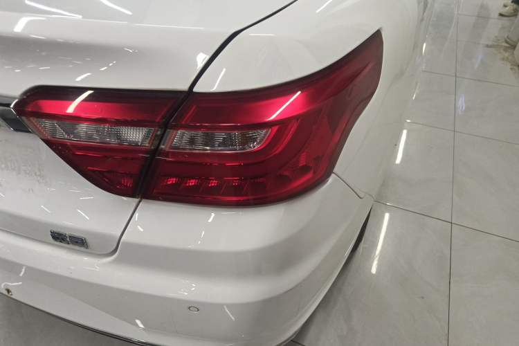 Used Geely Auto Vision 2019 Upgraded Model 1.5L Manual Luxury Version China VI Standard