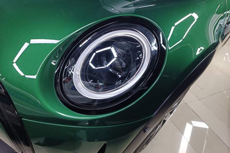 Used MINI MINI 2023 1.5T COOPER Artist Five-Door Edition