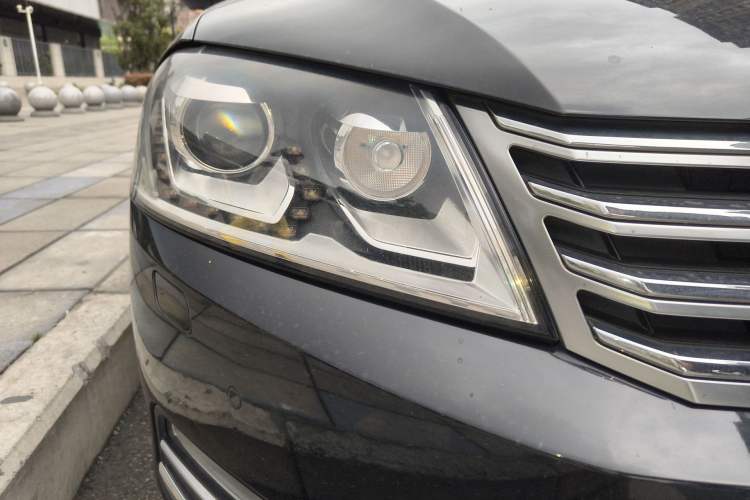 Used Volkswagen Magotan 2012 Facelift 2.0 TSI Prestige Model