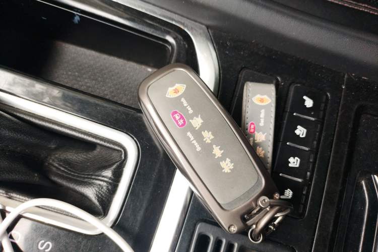 Used GAC Trumpchi GS8 2017 320T Two-Wheel Drive Luxury Smart Connectivity Version (7 Seats)