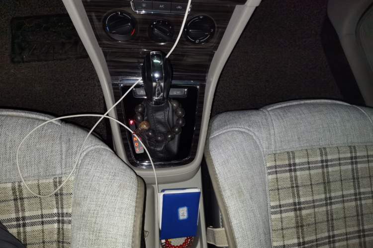 Used Volkswagen Gran Lavida 2013 1.6L Automatic Comfort Model
