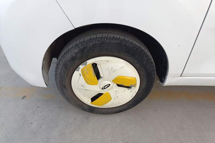 Used Chery QQ Ice Cream 2022 120km Conical Shape Lithium Iron Phosphate Left Front Wheel Hub