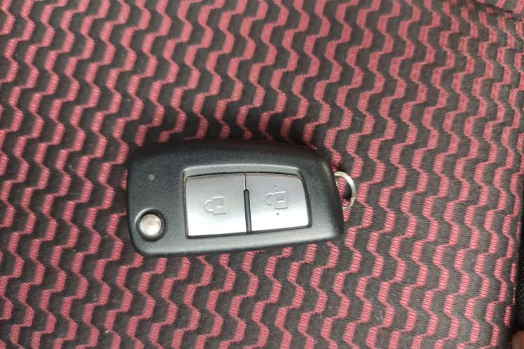 Used Nissan Qashqai 2017 2.0L CVT Elite Edition China V Standard Vehicle Key